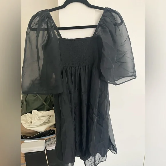 NWT Abercrombie Emerson Ruched Angel Sleeve Mini Dress Black S Tall - Picture 6 of 6